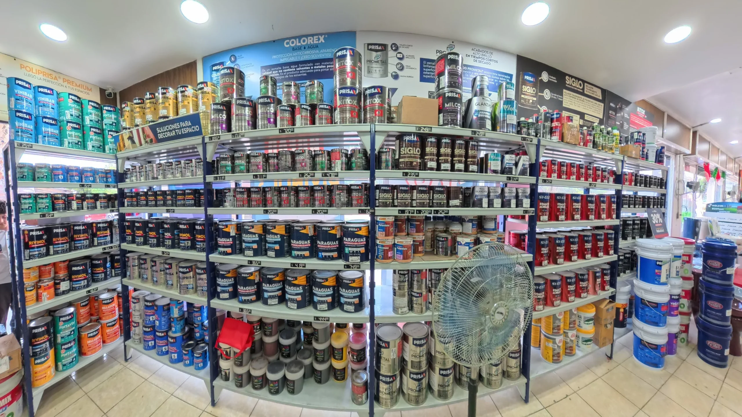 Interior sucursal Pinturas Prisa